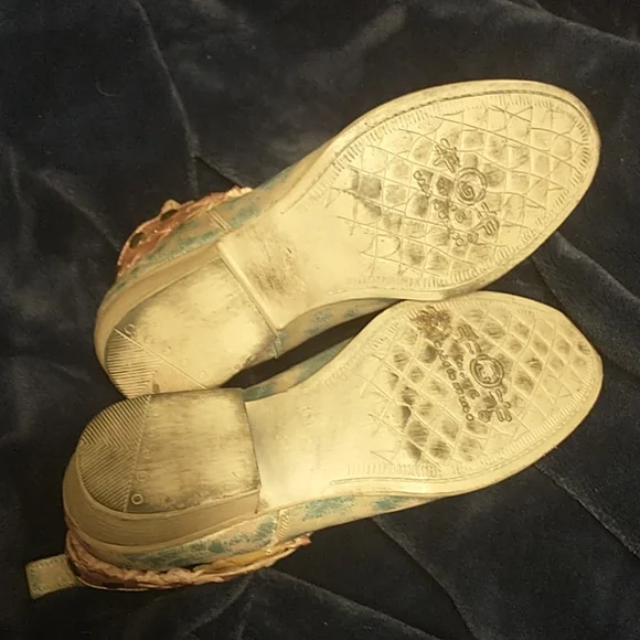 Low Boots - Picture 4 of 6